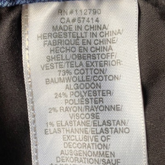 True Religion Jennie Curvy Big T Mid Rise Capri Flap Blue Jeans Size 30 - Picture 9 of 15